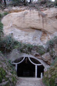 Ingresso grotta di S. Elia Speleota